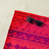 Serviette De Plage Motif aztèque rouge (En situation)