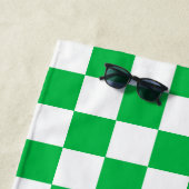 Serviette De Plage Motif blanc À damiers blanc vert (En situation)