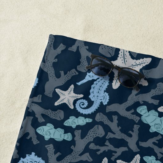 Serviette De Plage Motif bleu profond (En situation)