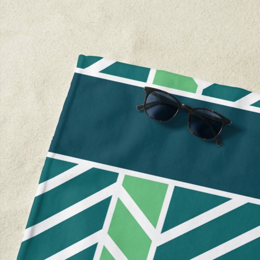 Serviette De Plage Motif Chevron Sarcelle (En situation)