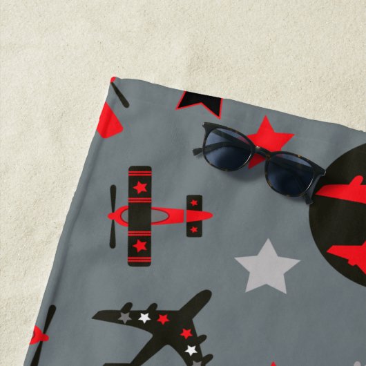 Serviette De Plage Motif d'avions Red Grey personnalisé (En situation)