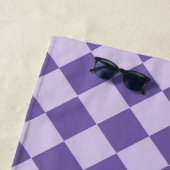 Serviette De Plage Motif de diamants de Checker Violet (En situation)