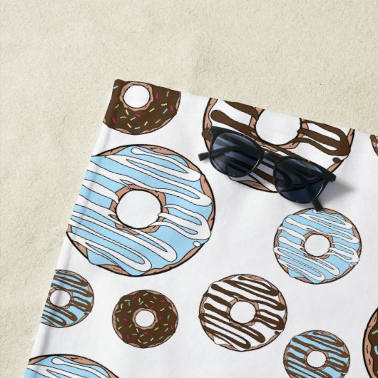 Serviette De Plage Motif De Donuts, Donuts Bleus, Donuts Brown (En situation)