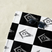 Serviette De Plage Motif de Freemason À damiers (En situation)