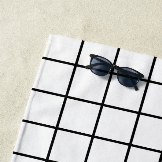 Serviette De Plage Motif de grille blanc noir (En situation)