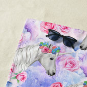 Serviette De Plage Motif de licornes et de roses (En situation)
