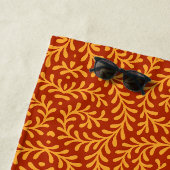 Serviette De Plage Motif de vigne feuillue jaune doré (En situation)