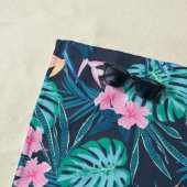 Serviette De Plage Motif du Jardin des Fleurs Tropicales Bleues (En situation)