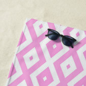 Serviette De Plage Motif en diamant rose et blanc (En situation)