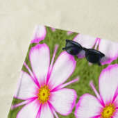Serviette De Plage Motif Fleurs Cosmos (En situation)