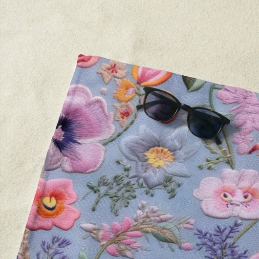 Serviette De Plage Motif floral brodé (En situation)