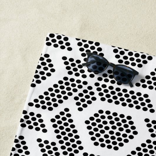 Serviette De Plage Motif géométrique à points blancs en noir (En situation)