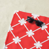 Serviette De Plage Motif géométrique rouge monogramme | modifiable (En situation)