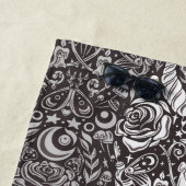 Serviette De Plage Motif gothique monochrome (En situation)
