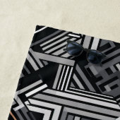Serviette De Plage Motif industriel Abstrait Monogramme personnalisé (En situation)