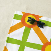 Serviette De Plage Motif orange et jaune inspiré par Retro (En situation)
