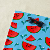 Serviette De Plage Motif Pastèque Sur Fond Bleu (En situation)