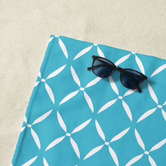 Serviette De Plage Motif Pré-classique Moderne (En situation)