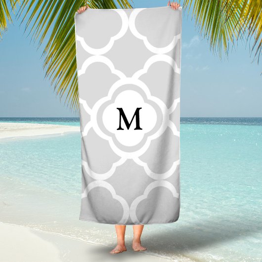 Serviette De Plage Motif Quatrefoil blanc gris Monogramme