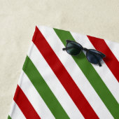 Serviette de plage Motif rayé rouge, blanc et vert (En situation)