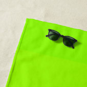 Serviette De Plage Motif rayé vert jaune vif (En situation)