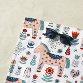 Serviette De Plage Motif scandinave d'art populaire de cheval (En situation)