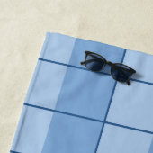 Serviette De Plage Motif vérifié bleu personnalisé (En situation)