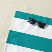 Serviette De Plage Motif viridien blanc vert rayé (En situation)