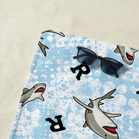Serviette De Plage Nager Des Requins, Ajouter Un Monogramme (En situation)
