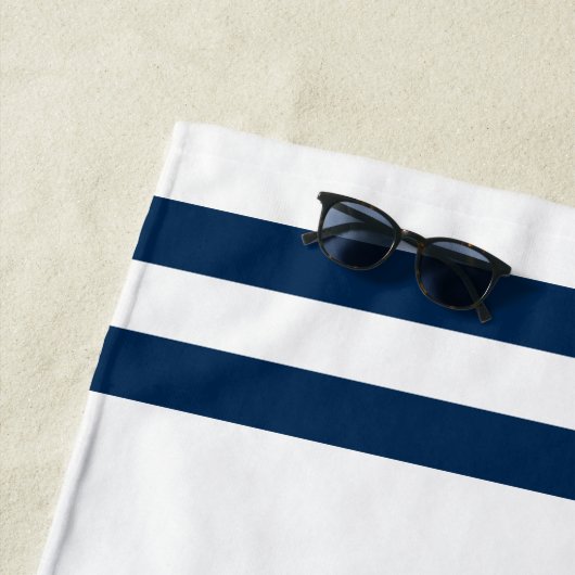 Serviette De Plage Nautical Navy Blue Custom Boat Name (En situation)