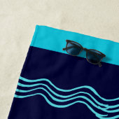 Serviette De Plage Nautique Turquoise Bleu Marine Manta Ray Wave (En situation)