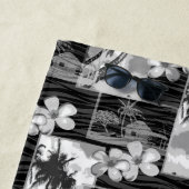 Serviette De Plage Niihau Island Plumeria hawaïenne et Palm Tree (En situation)