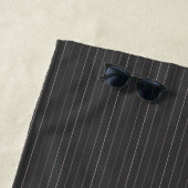 Serviette de plage Noir avec Pinstripes Rose (En situation)