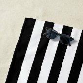 Serviette De Plage Noir et blanc personnalisé (En situation)