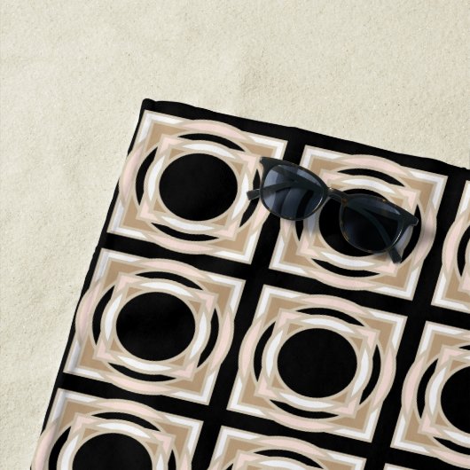 Serviette De Plage Noir et Tan (En situation)