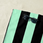 Serviette De Plage Noir et vert menthe (En situation)