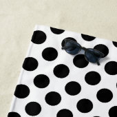 Serviette De Plage Noir sur Blanc Grand Taille Pois (En situation)