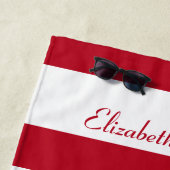 Serviette De Plage Nom de famille | Canadian Maple Leaf Custom (En situation)