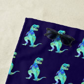 Serviette De Plage Nom du garçon personnalisé Dinosaur bleu (En situation)