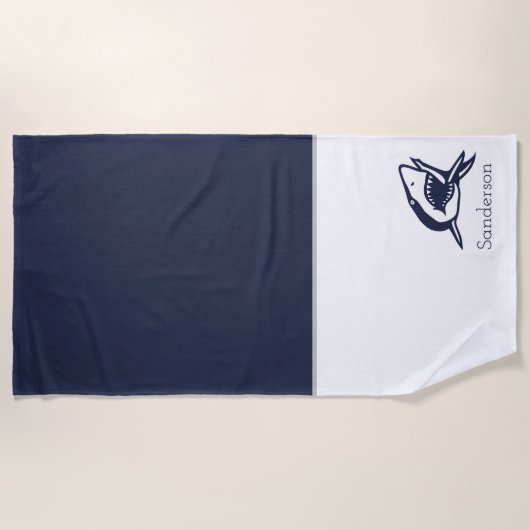 Serviette De Plage Nom du monogramme Requin marin bleu marine | blanc (Devant)