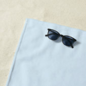 Serviette De Plage Nom du script bleu clair mou (En situation)