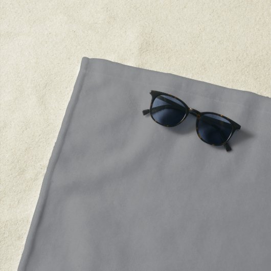 Serviette De Plage Nom minimal moderne Monogramme Script Modèle gris (En situation)