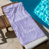 Serviette De Plage Nom Monogramme moderne Script violet