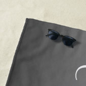 Serviette De Plage Nom ou mot classique | Dégradé gris (En situation)