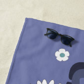 Serviette De Plage Nom personnalisé Purple Retro Style Fleurs (En situation)