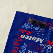 Serviette De Plage Nom personnalisé sur tout le texte graphique gris  (En situation)