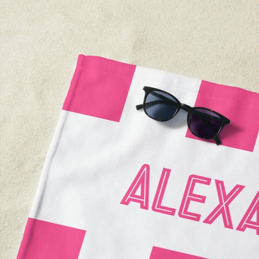 Serviette De Plage Nom Pink Pool Bachelorte (En situation)