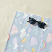 Serviette De Plage Nuages et arcs-en-ciel (En situation)