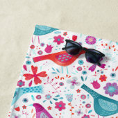 Serviette De Plage Oiseaux et fleurs à l'aquarelle moderne (En situation)