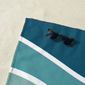 Serviette De Plage Ondes colorées de style rétro (En situation)